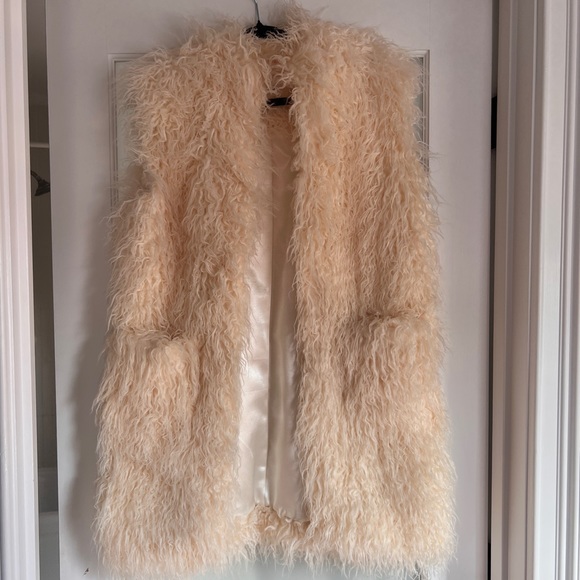 Emerson Fry Ivory Fluffy Vest - Picture 5 of 9